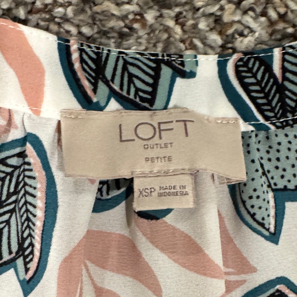 LOFT Women’s Floral V-Neck Flutter Sleeve Top - White, Pink & Teal - Picture 3 of 8
